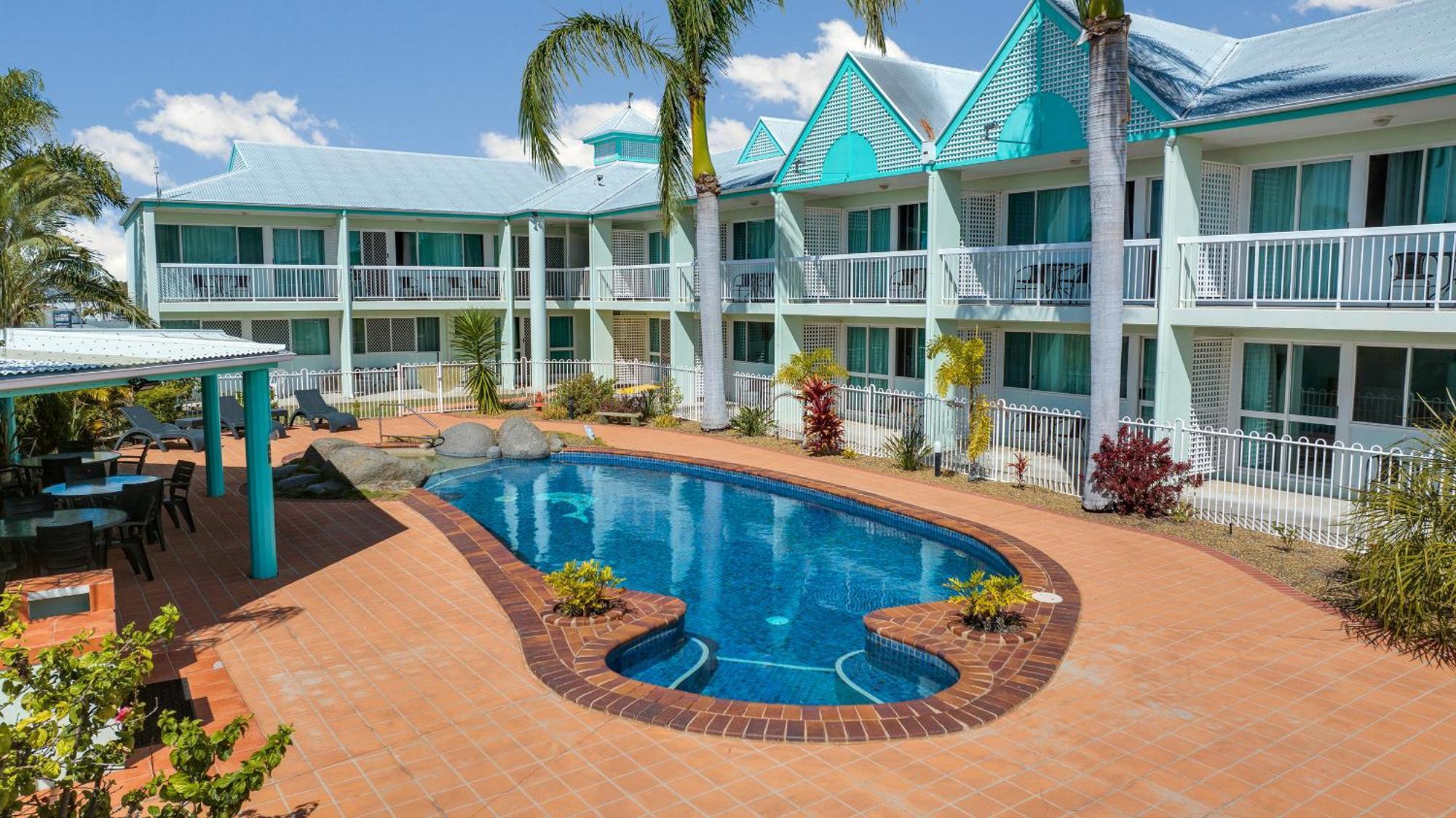 Reef Adventureland Motor Inn 태넘 샌즈 외부 사진