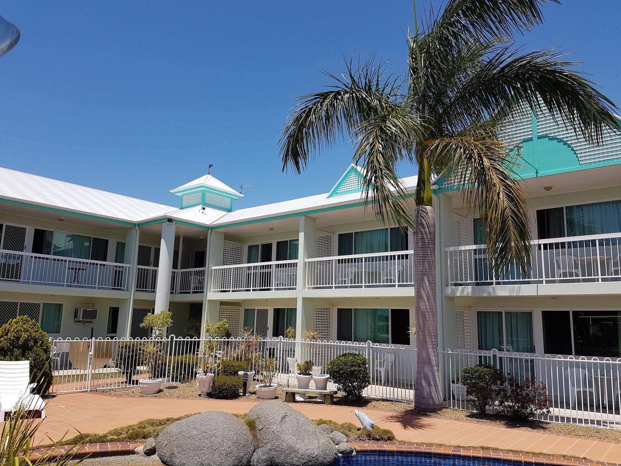 Reef Adventureland Motor Inn 태넘 샌즈 외부 사진