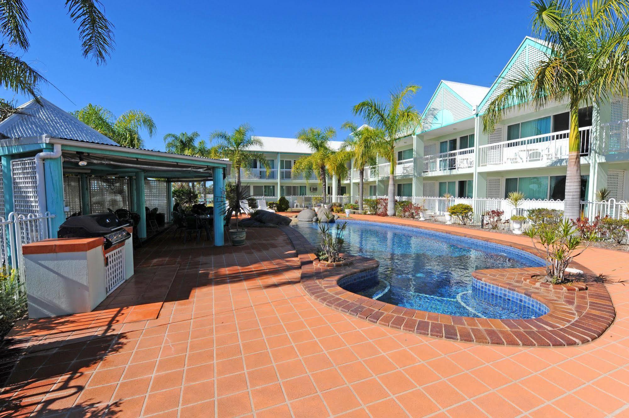 Reef Adventureland Motor Inn 태넘 샌즈 외부 사진