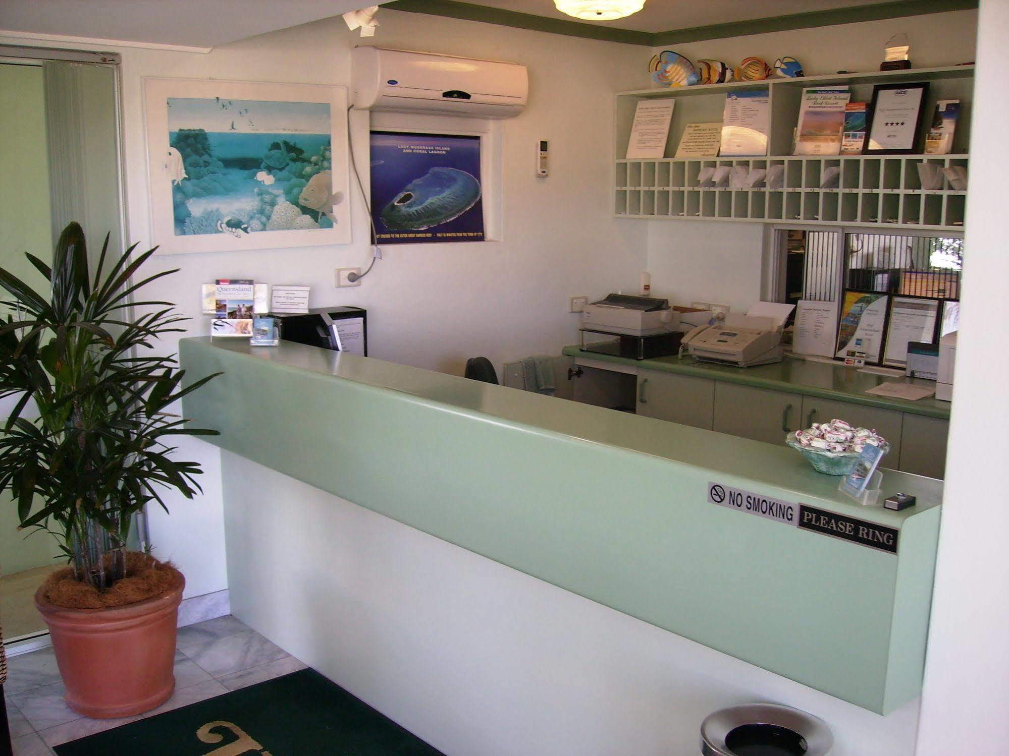 Reef Adventureland Motor Inn 태넘 샌즈 외부 사진